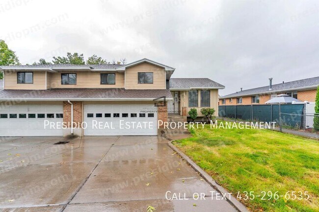 Building Photo - 914 50 E