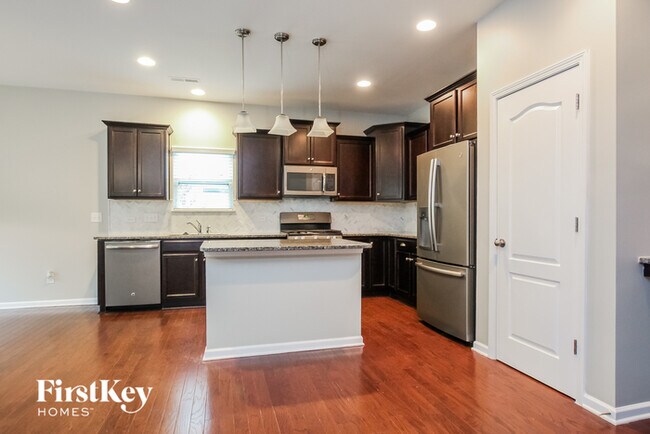 Building Photo - 13102 Ferguson Forest Dr