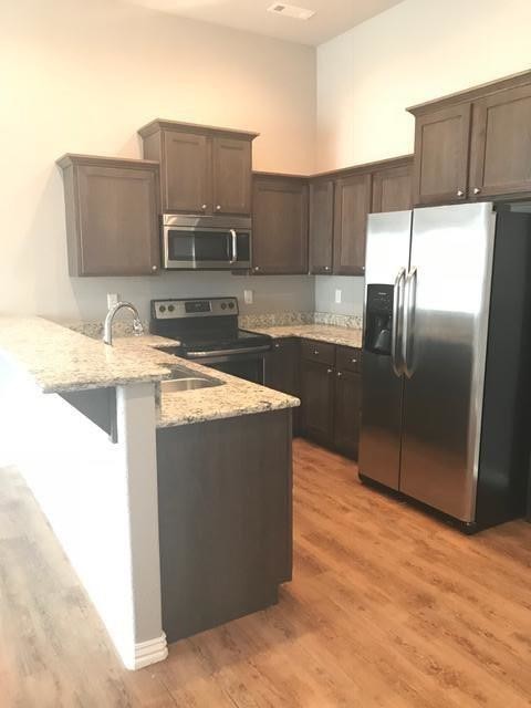 Building Photo - 3606 N Robin Ct