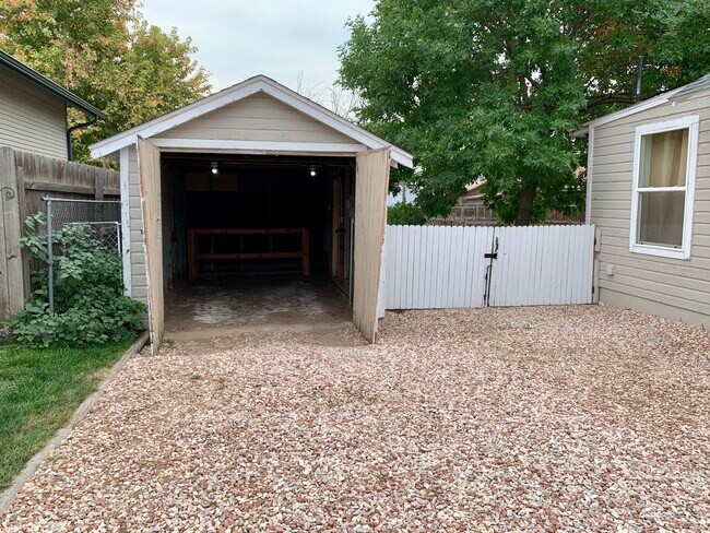 Detached garage for small car or extra storage - 113 Locust St