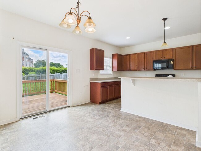 Foto del edificio - 9443 Rutlandshire Dr