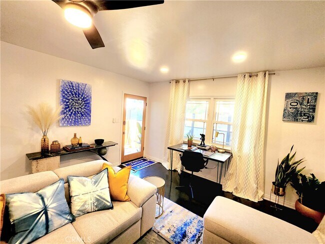 Foto del edificio - 2353 Beach Ave