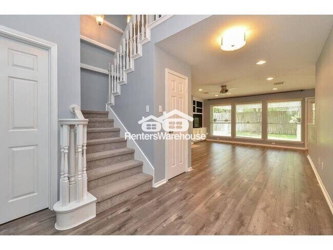 Foto del edificio - 6111 Dove Fern Ct