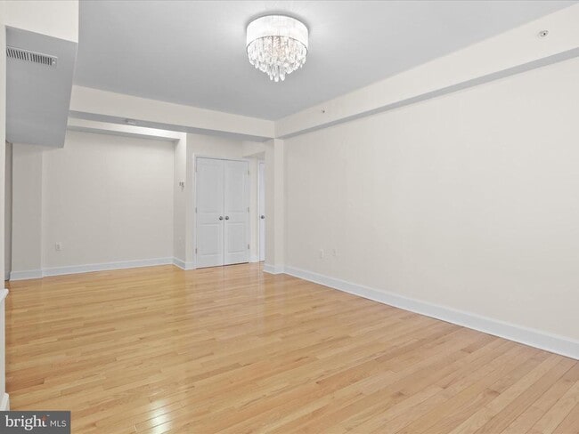 Building Photo - 1858 California St NW