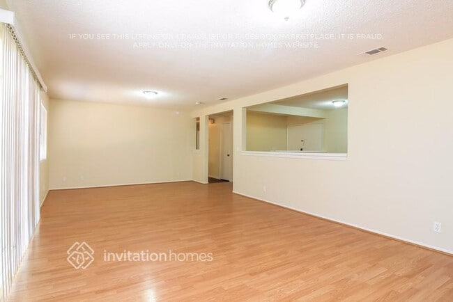 Foto del edificio - 25137 Lamayo Ave