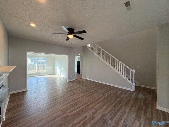 Foto del edificio - 103 Kestrel Ct SW