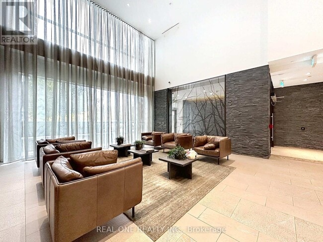 Building Photo - 10 Deerlick Ct