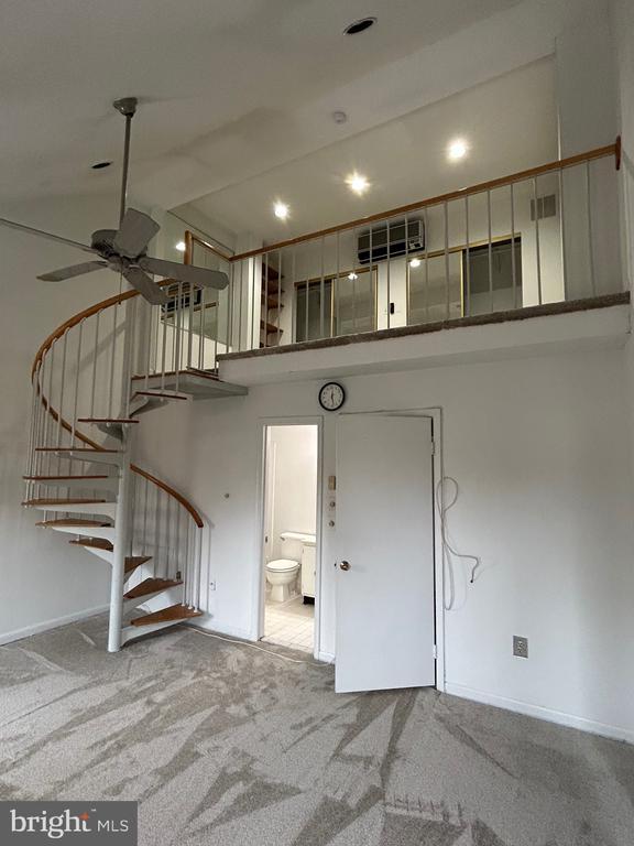 Foto del edificio - 5141 King Charles Way