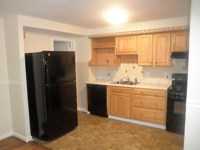 Foto del edificio - 740 Kingston Rd