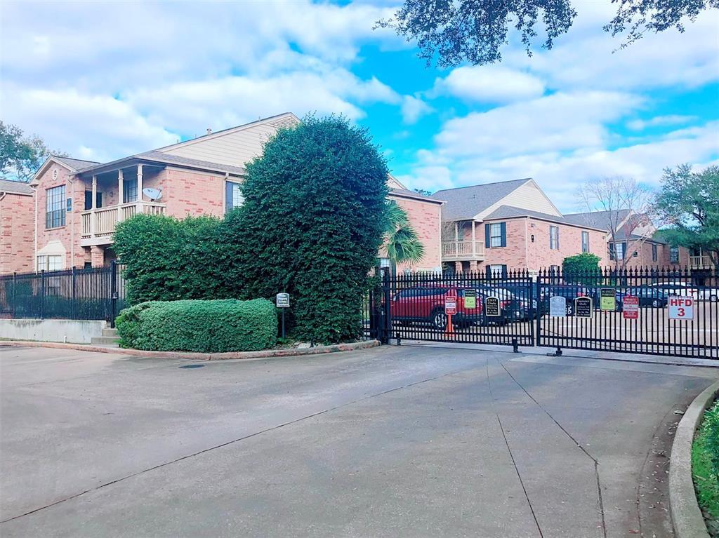 2255 Braeswood Park Dr Unit 102, Houston, TX 77030 Condo for Rent in
