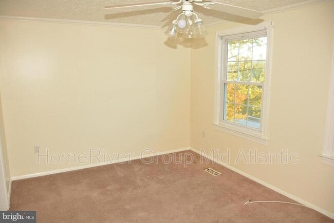 Building Photo - 6043 Rowanberry Dr