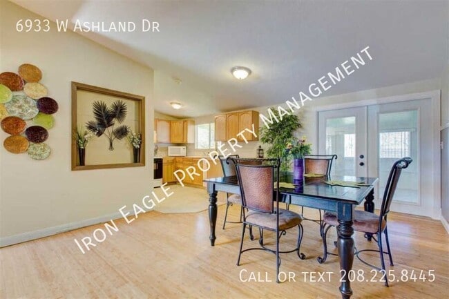Building Photo - 6933 W Ashland Dr