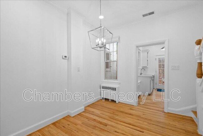 Foto del edificio - 1343 28th St NW