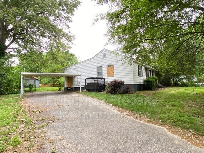 Building Photo - 3053 Kingston St