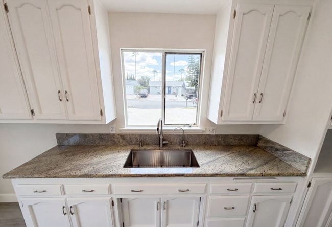 Building Photo - 14809 Dancer St