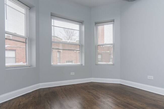 Building Photo - 6433 S Stewart Ave