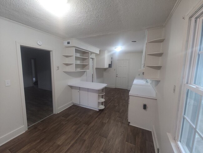Foto del edificio - 602 Larkspur Rd