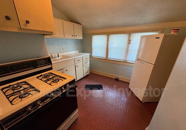 Foto del edificio - 814 Grace Ave