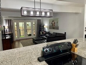 Building Photo - 2208 Enfield Rd