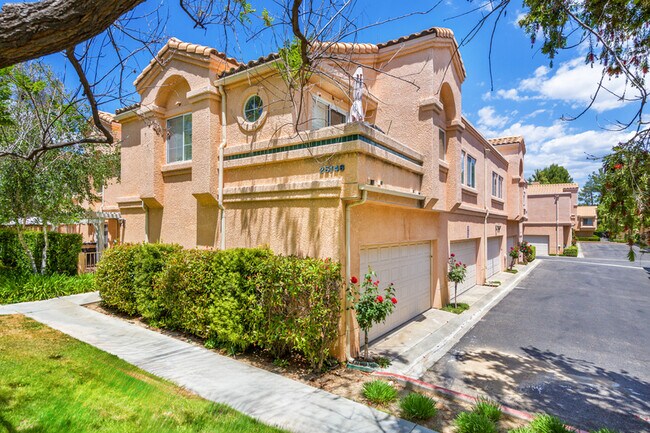 Foto del edificio - 25146 Steinbeck Ave