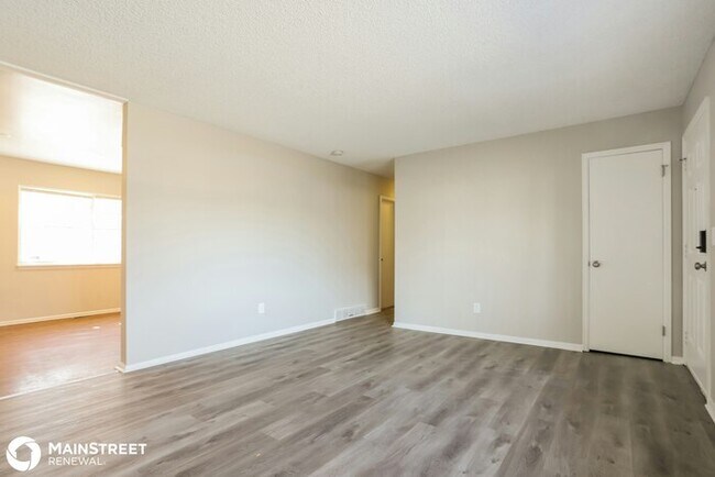 Building Photo - 987 S NEWARK ST, AURORA, CO 80012