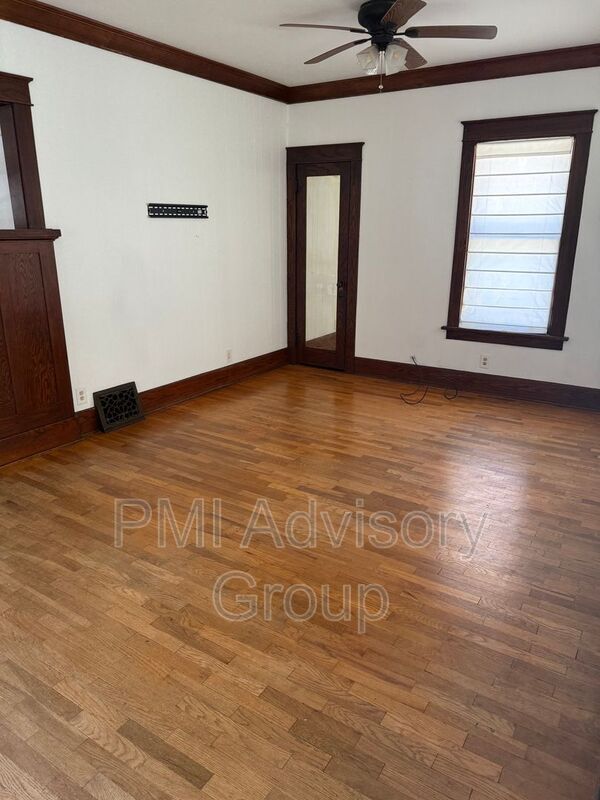 Foto del edificio - 1201 SW Jewell Ave