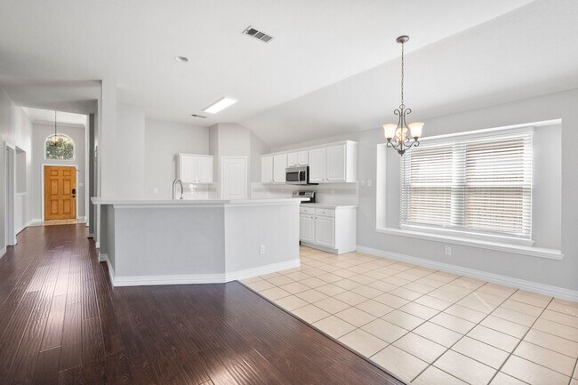 Foto del edificio - 2605 Wandering Oak Dr
