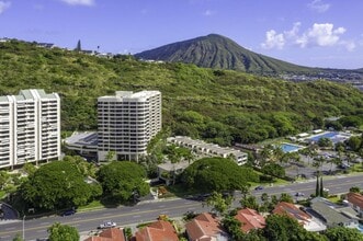 Building Photo - 6770 Hawaii Kai Dr