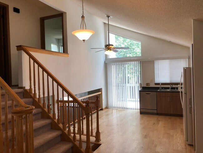 Building Photo - 3 Bedroom House on Quiet Cul-de-sac in Broomfield