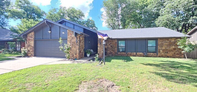Foto del edificio - Contemporary Ranch in a beautiful, quiet s...
