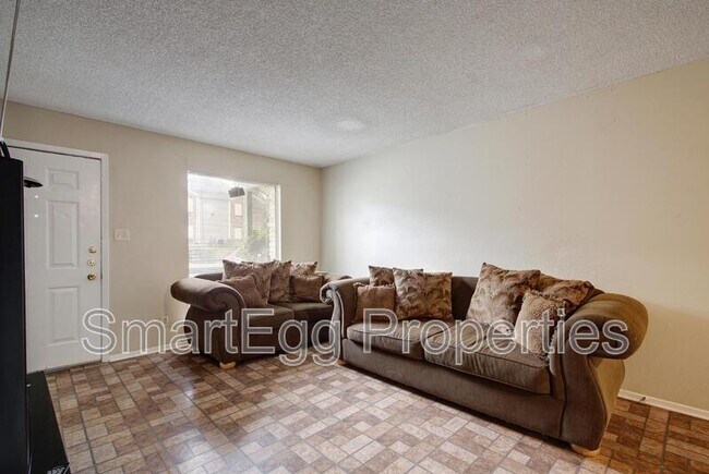 Foto del edificio - 1740 Rutland Dr