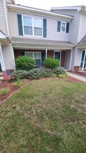 Building Photo - 704 Brisa Ct