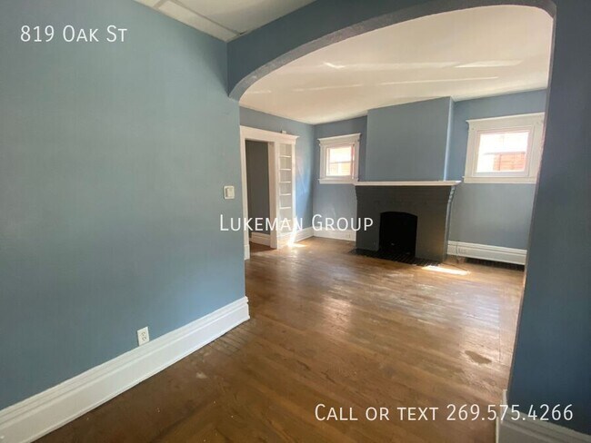 Foto del edificio - 819 Oak St