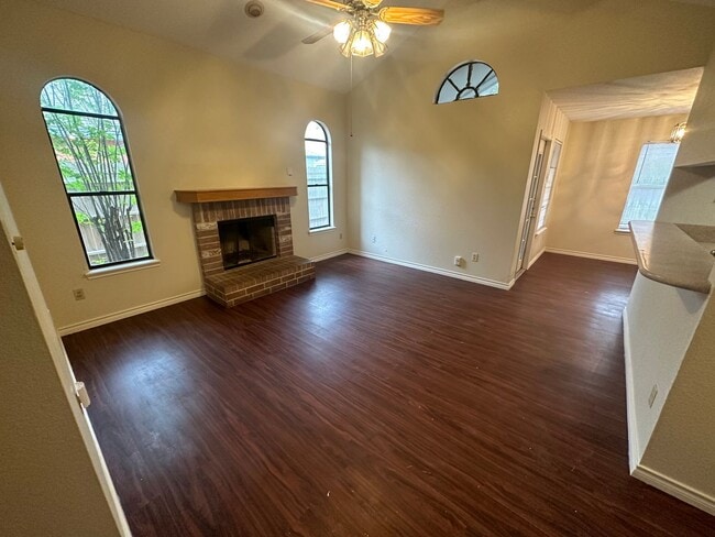 Building Photo - 7941 Grizzley Dr