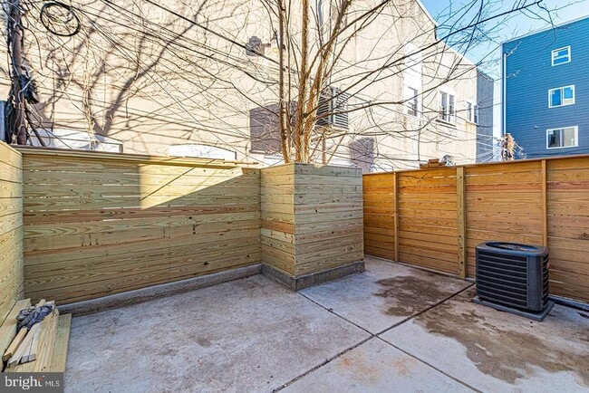 Foto del edificio - 715 S 51st St