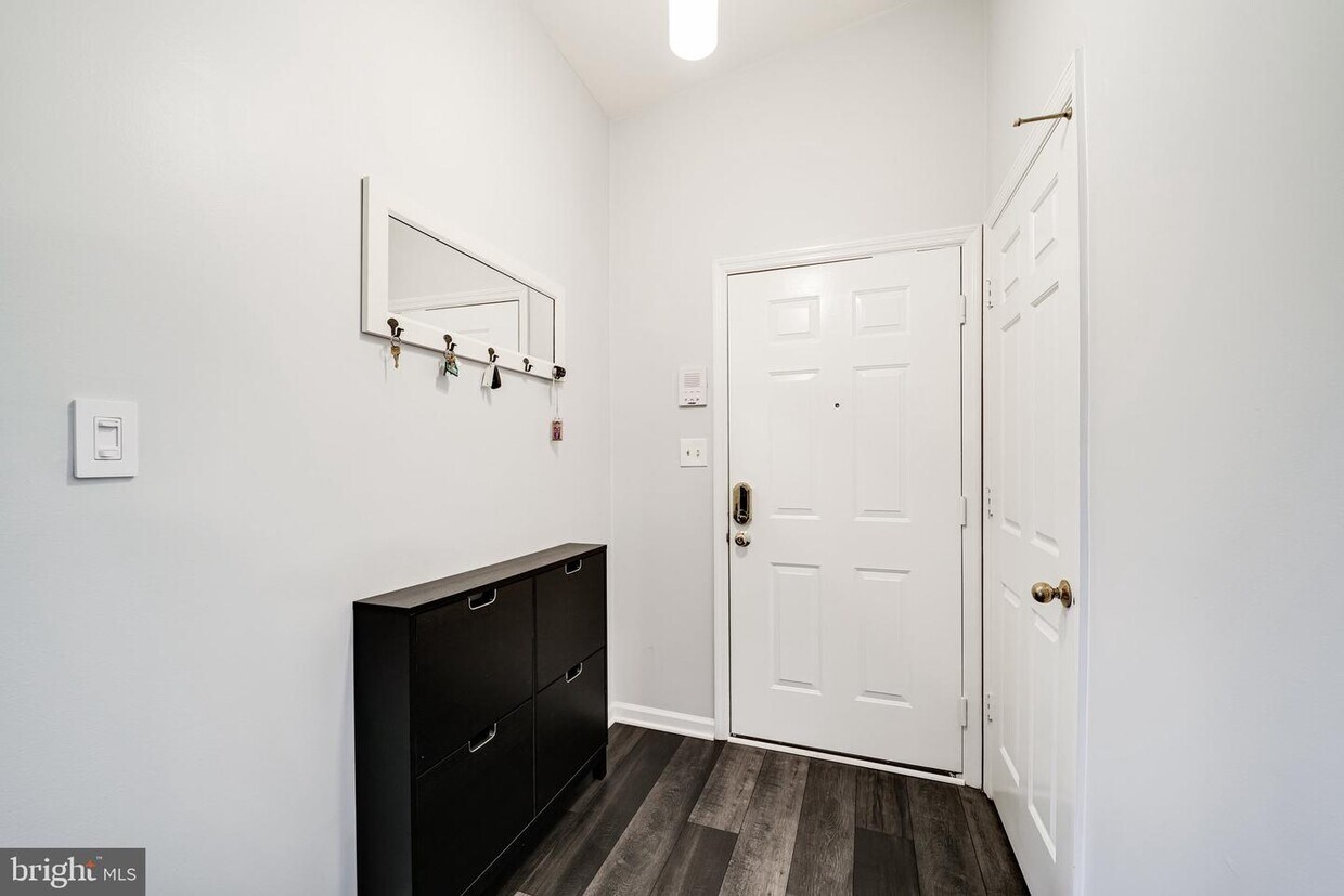 Foto principal - 7510 Ashby Ln