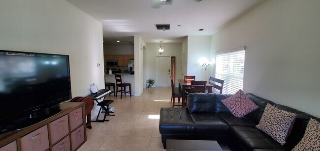 Building Photo - Live Oak Preserve - 8911