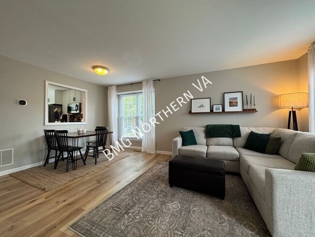 Foto del edificio - 301 Bridle Crest Square NE