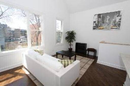 Foto del edificio - 2117 North Point St