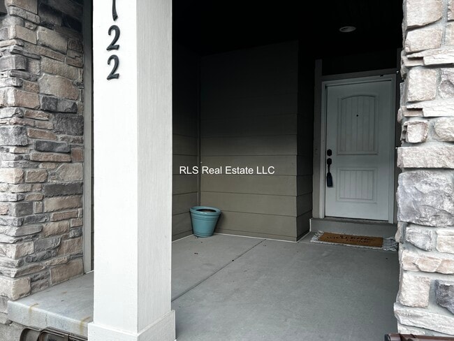Building Photo - 122 S 1800 W