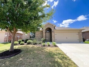 Building Photo - 6905 Helm Ln