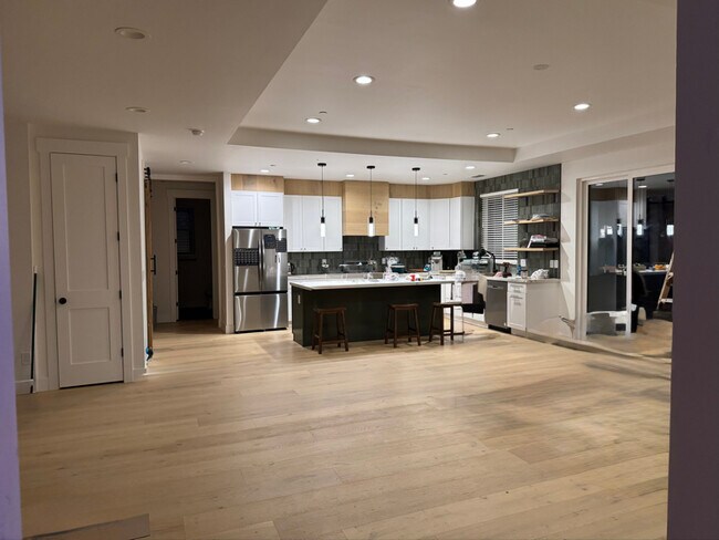 Building Photo - 8391 Montna Dr