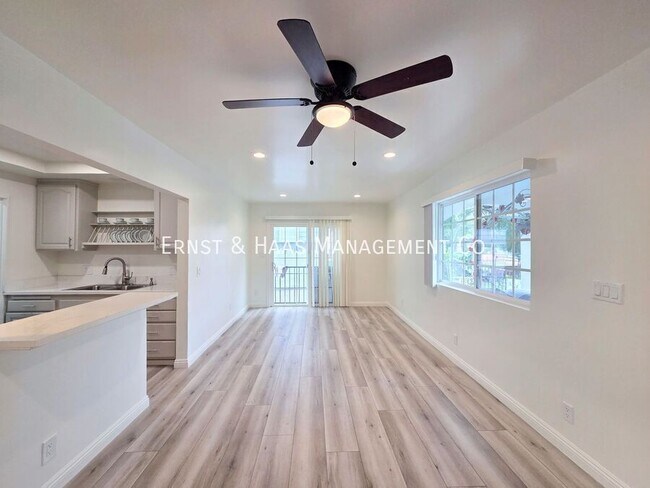 Foto del edificio - 1084 Walnut Ave