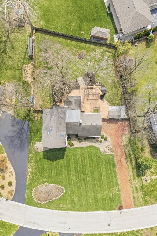 Building Photo - 15 Wildwood Dr