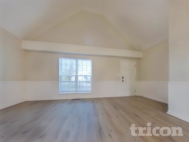 Building Photo - 304 Lafayette St