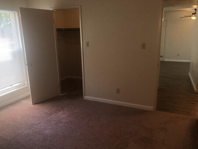 Building Photo - 3949 K St