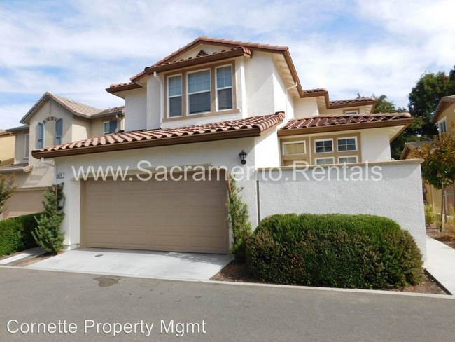 Building Photo - 4 br, 3 bath House - 6679 Surfside Way