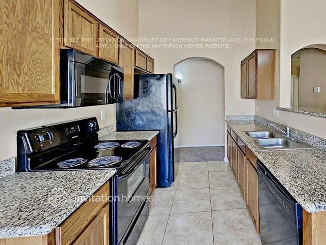 Building Photo - 1254 N 159th Ln