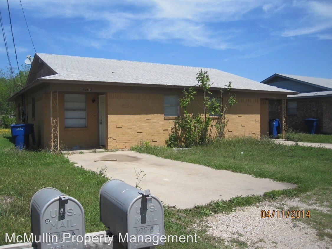 Primary Photo - 303 E Avenue A