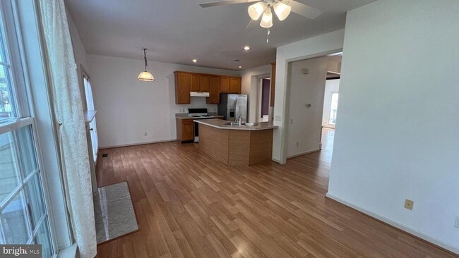 Foto del edificio - 822 W Boxborough Dr